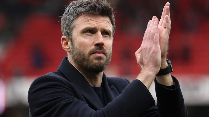 德泽尔比主动示好曼联帅