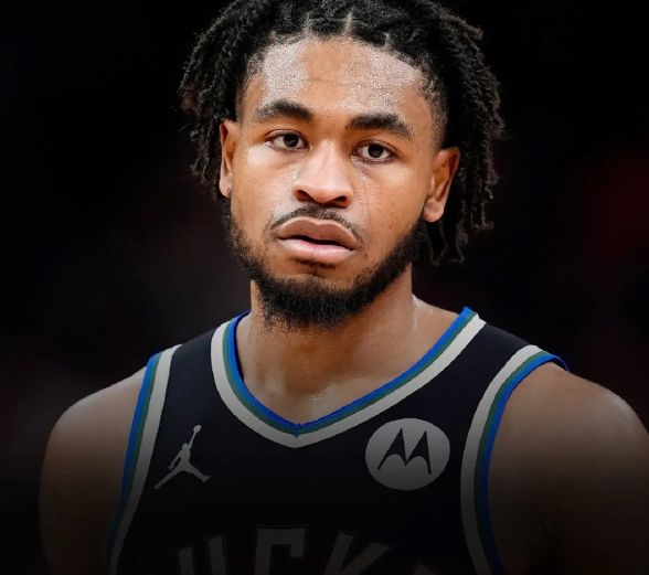 卡梅伦-托马斯遭雄鹿裁员