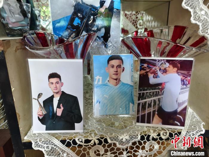 新疆球员拜合拉木国家队首秀破门 成首位新疆破