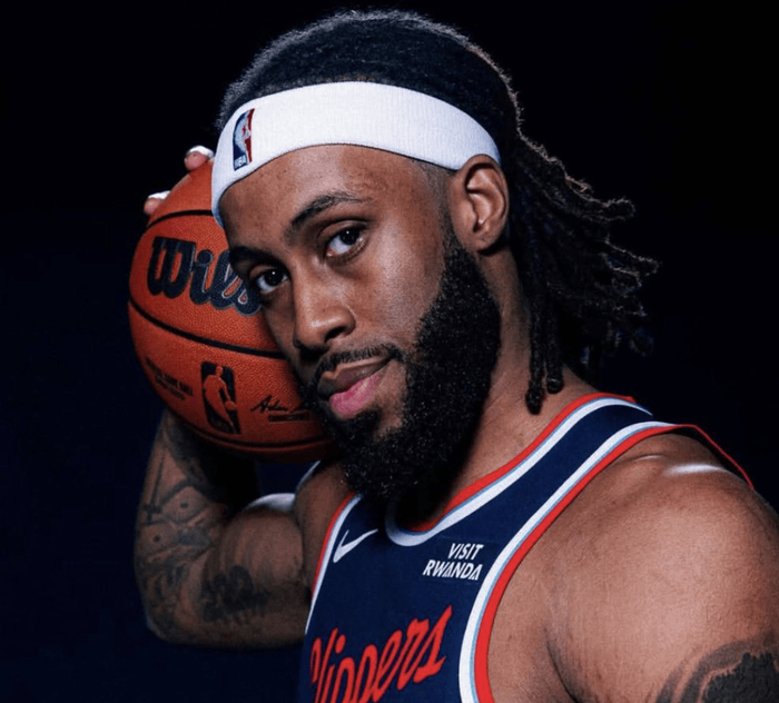 快船核心球员杰克逊右脚踝扭伤需持续评估 确定