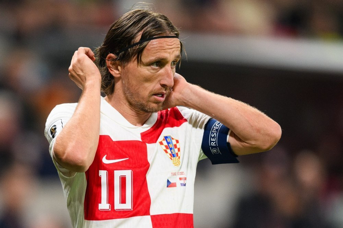 莫德里奇第13次荣膺克罗地亚年度最佳球员 西米